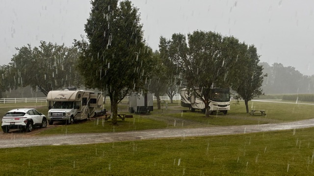 RV Bus and Motorhome At 2Goods RV park